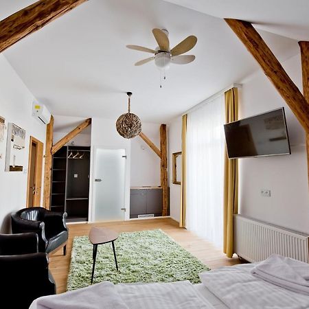 Salon Win Wine Bar&Apartments Jasło Extérieur photo